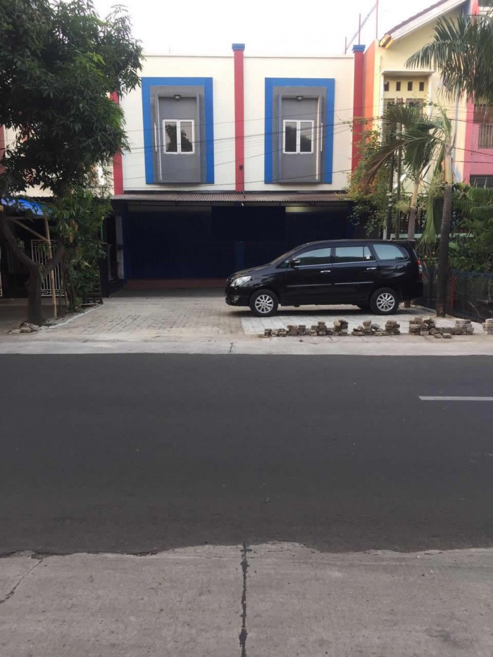 Ruko gandeng 2 dijual di Jl. Raya Sawangan Pancoran Mas Depok